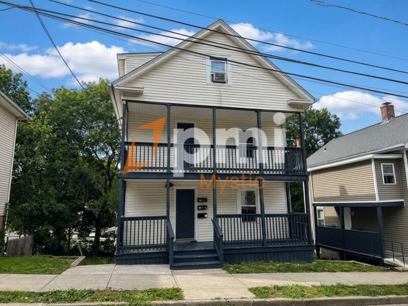 Meriden Condo: 135 Willow Street