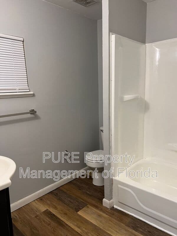 Ocala House: 629 NE 28th Avenue
