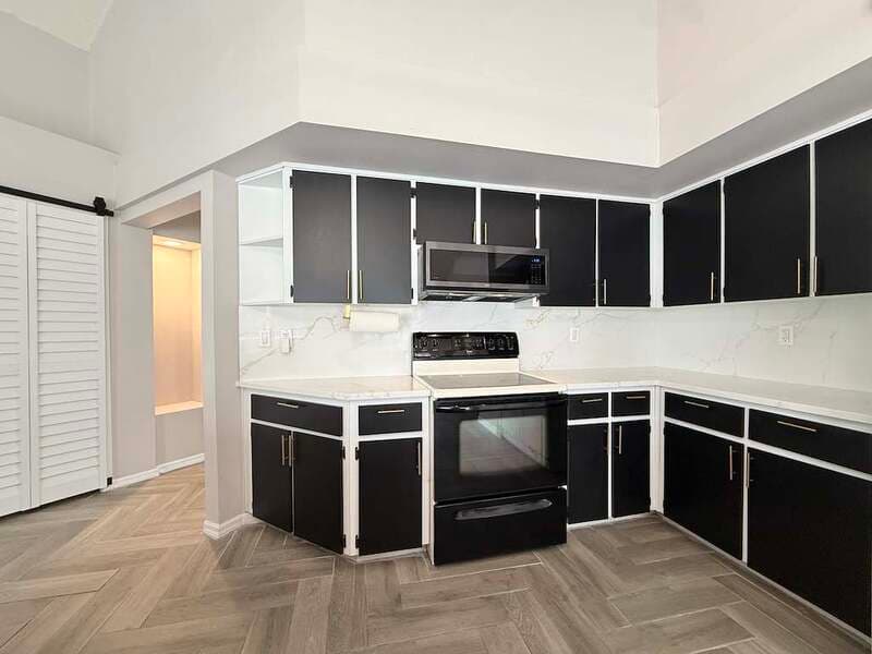 Spring Hill House: 1347 Overland Drive