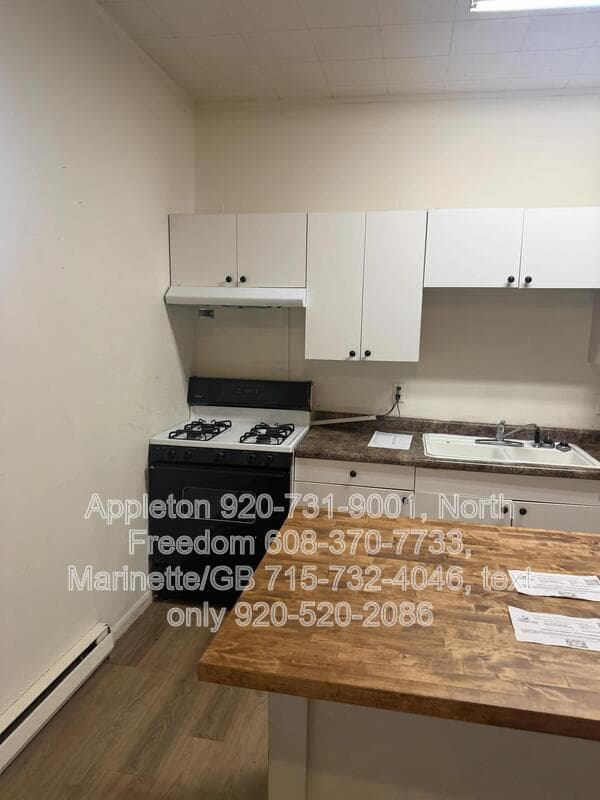 North Freedom House: S7559 US 12 D12