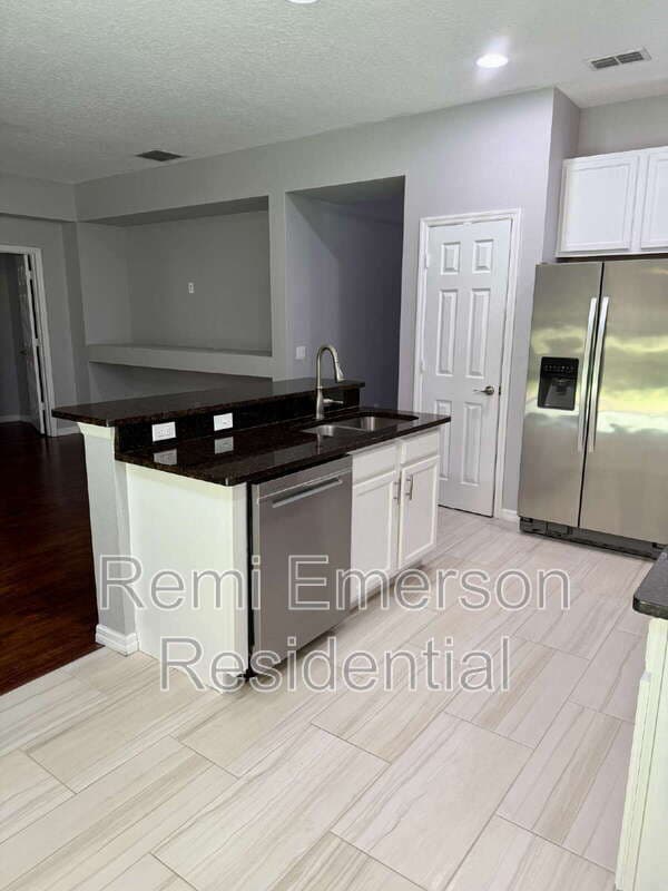 Orlando House: 12832 Oulton Circle