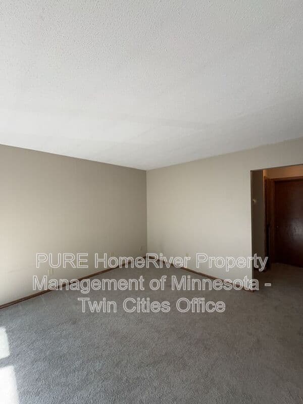 Minneapolis Condo: 1500 10th Ave S