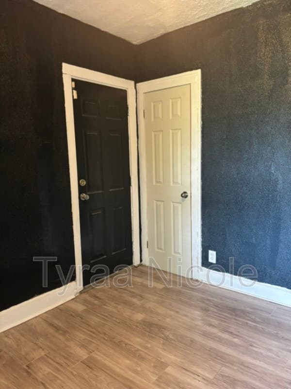 Detroit House: 15327 Snowden Street