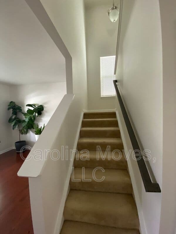 Greenville House: 204 Barbours Lane