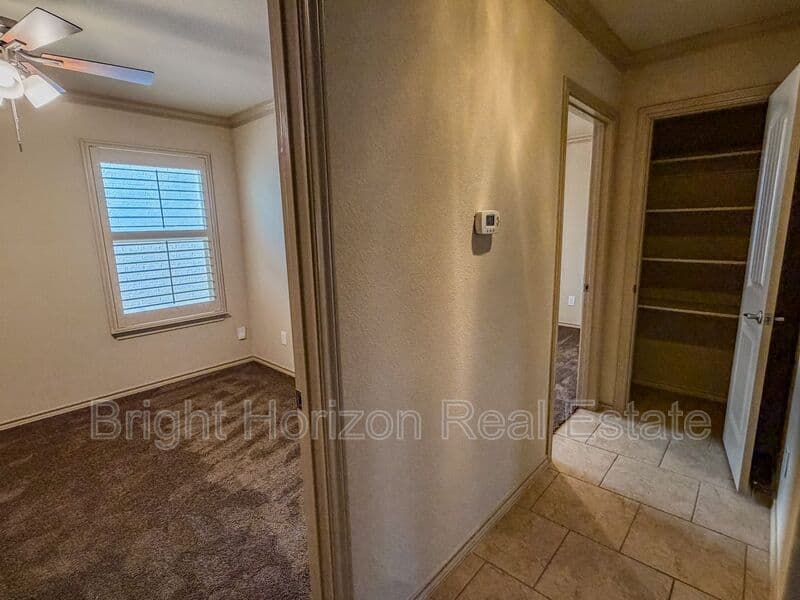 Fort Worth House: 5049 Britton Ridge Lane