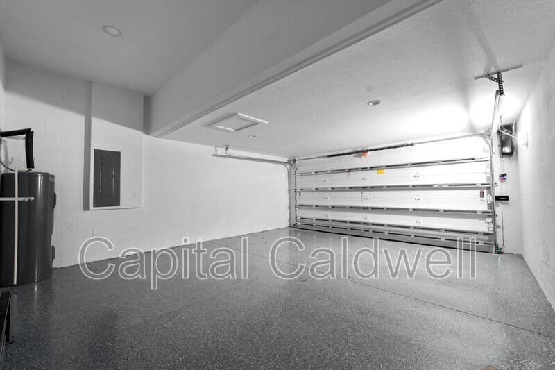 Sarasota House: 2345 Bahia Vista St