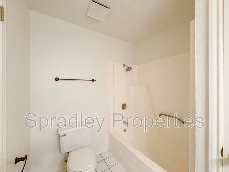 Temple House: 2101 Buckskin Trl
