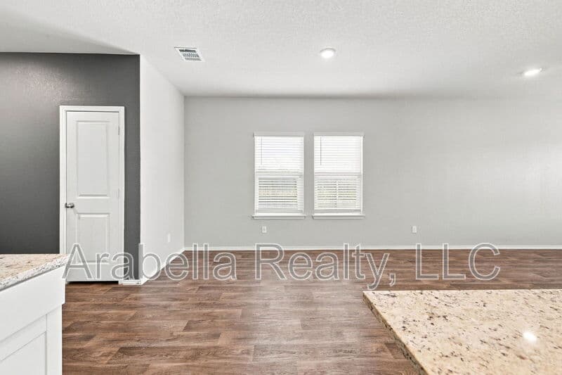 San Antonio House: 3430 Angus Creek