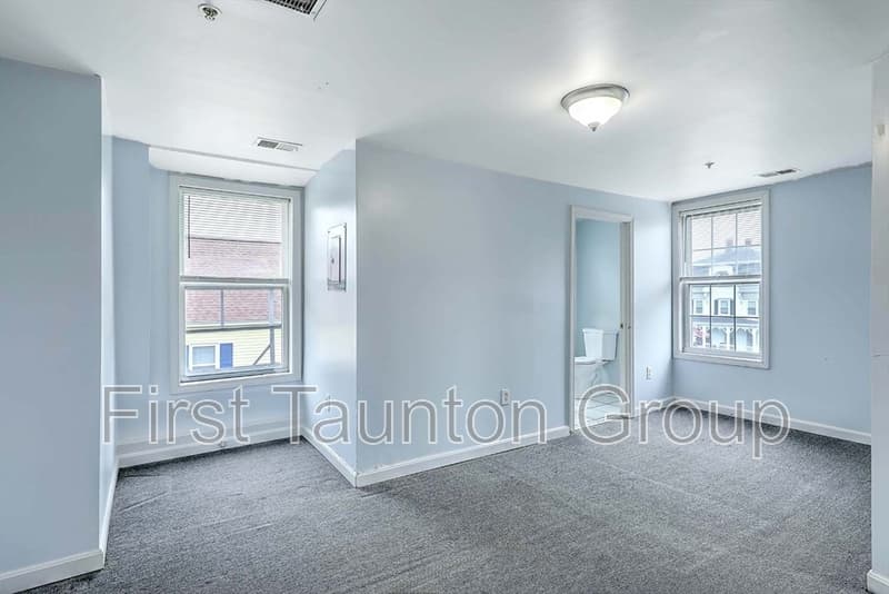Taunton Condo: 458 Weir Street