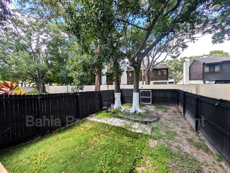 Tampa Townhome: 3441 Oak Trail Ct