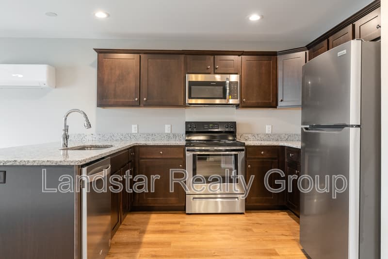Louisville Condo: 7312 Tiger Way