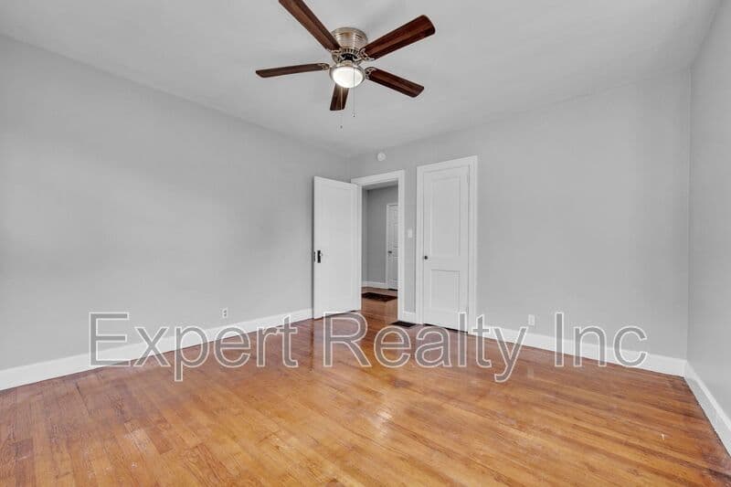 BIRMINGHAM House: 4807 TERRACE M