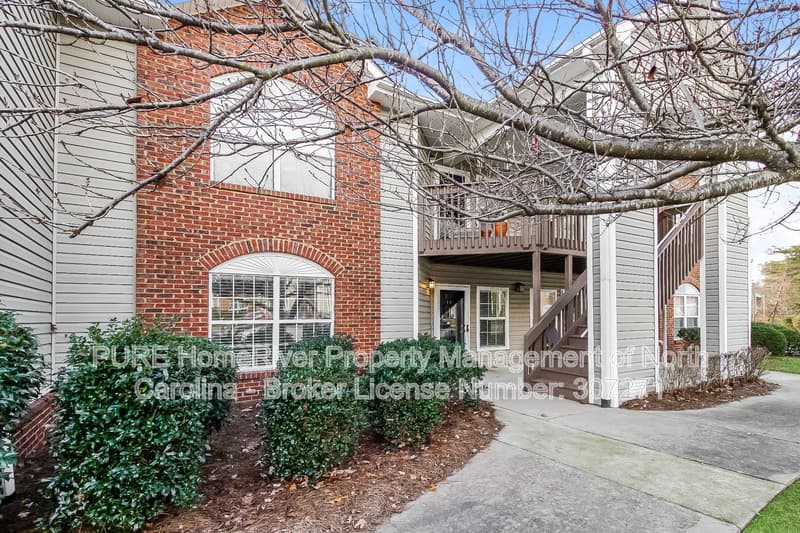 High Point Condo: 2630 Ingleside Dr