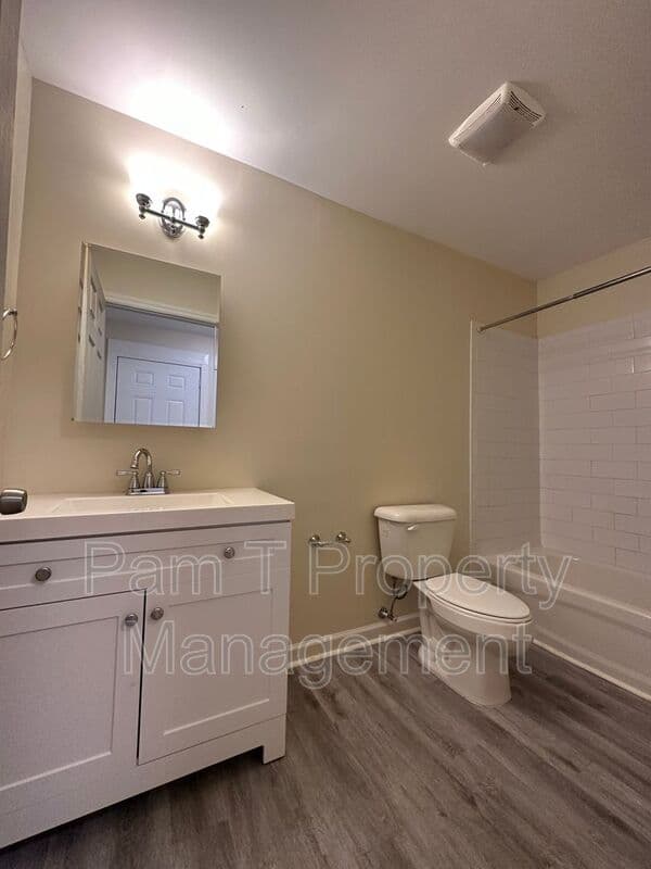 Savannah Townhome: 816 Ott St