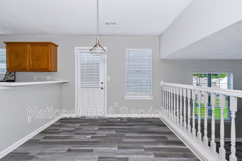 Rex House: 3338 Waggoner Way