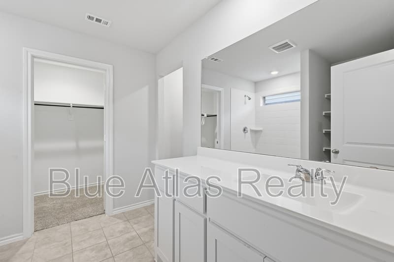 Fort Worth House: 401 Bent Oak Drive