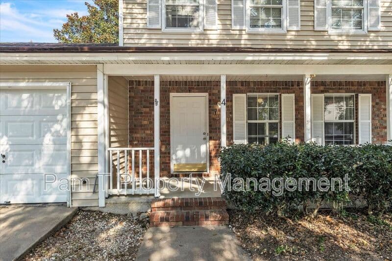 Savannah House: 4 Gunpowder Ct.