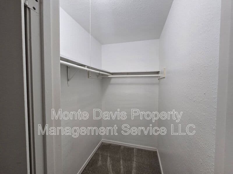 Austin Condo: 513 South Park Drive