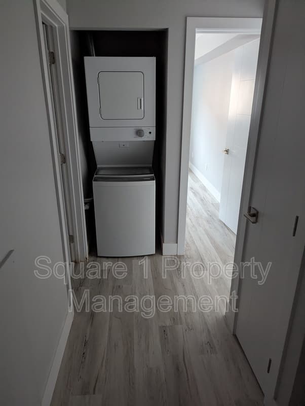 Edmonton Condo: 10940 53 Ave, Edmonton