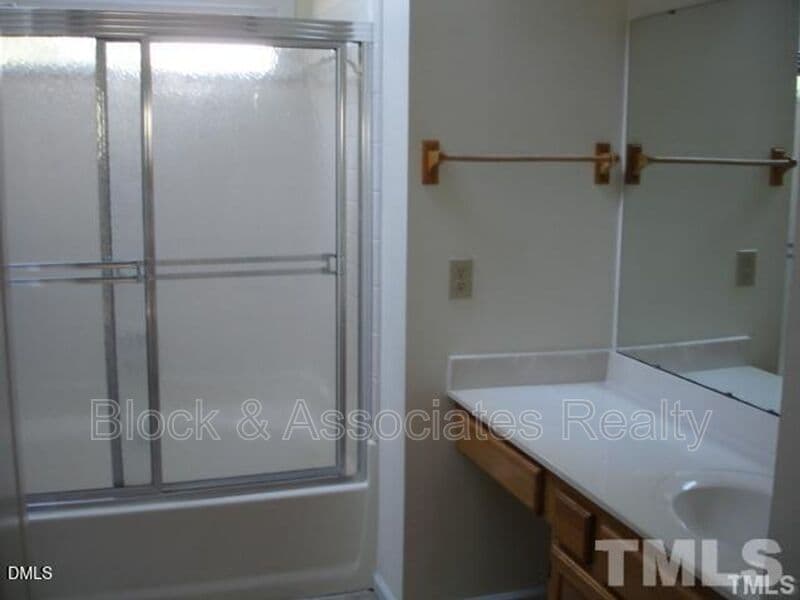 Cary House: 311 Wax Myrtle Ct.