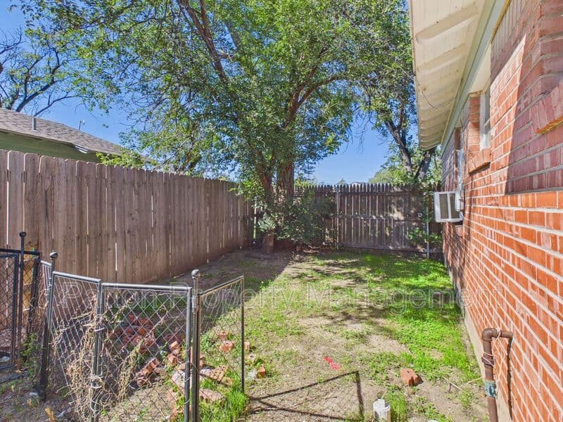 Amarillo Condo: 2715 Duncan Drive A