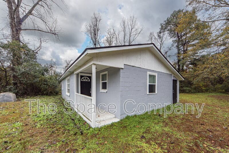 Moncks Corner House: 209 Testament Lane