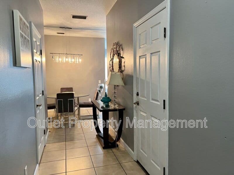 Casselberry Townhome: 316 Coral Beach Circle