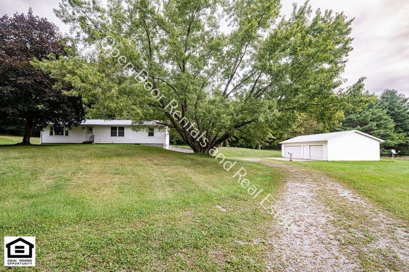 Corunna House: 1561 County Road 00 W