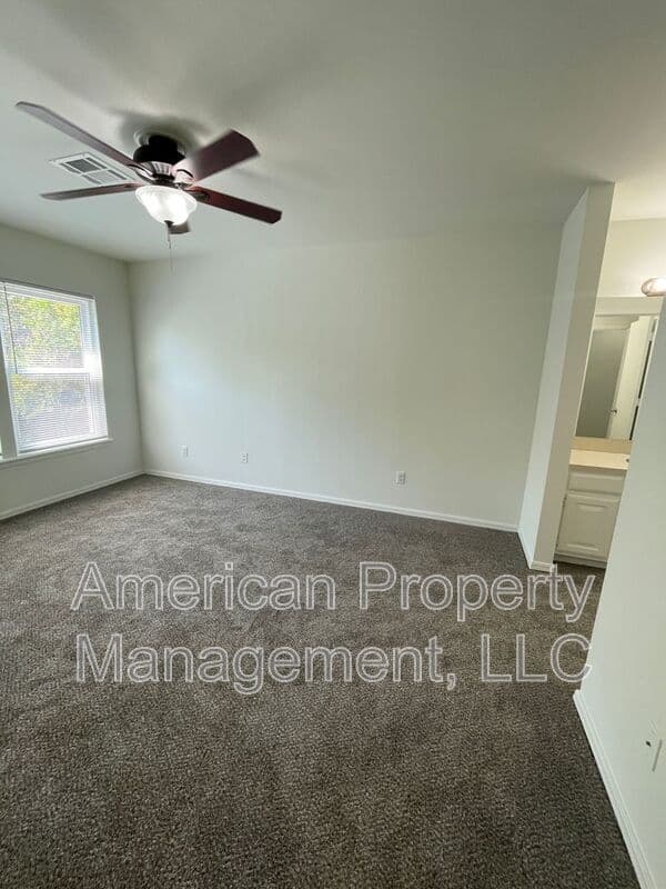 Tulsa House: 1704 W 62nd St S