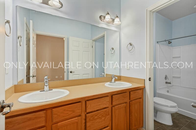 Provo Condo: 1043 Canyon Meadow Dr