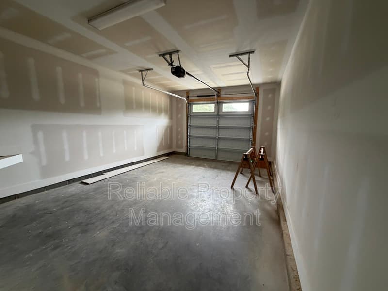 Clayton Condo: 861 Jack Rd