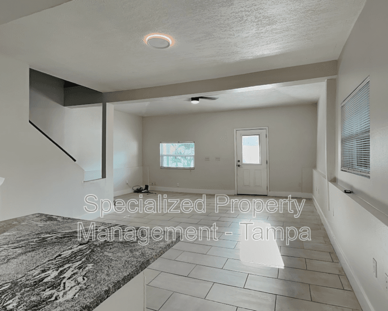 Tampa House: 3801 1/2 W Palmira Ave
