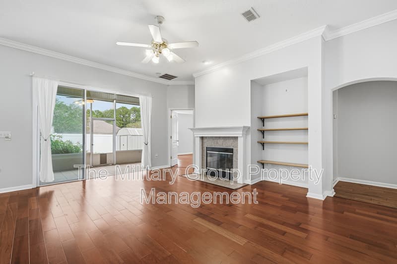 Green Cove Springs House: 2207 Gardenmoss Drive