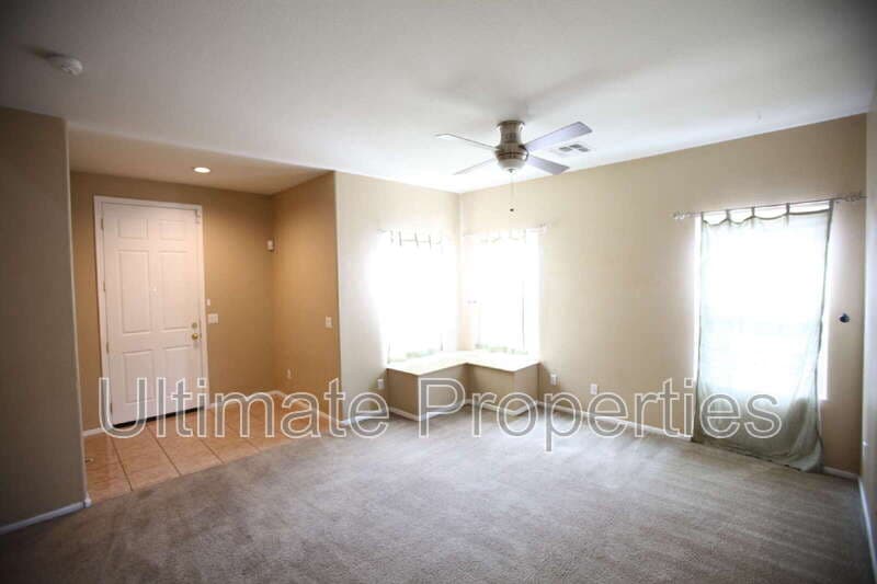 Glendale House: 6376 W Ruth Ave