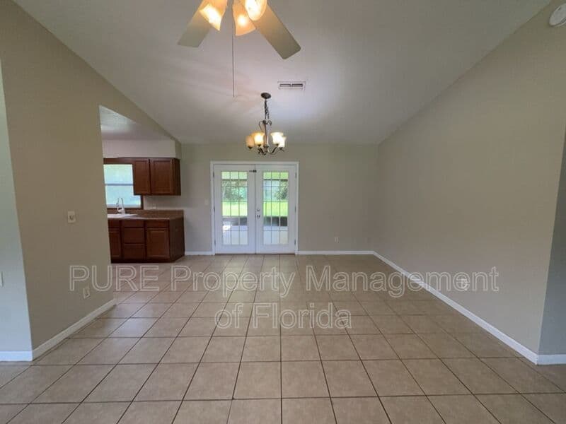 Summerfield House: 13606 SE 48th Court