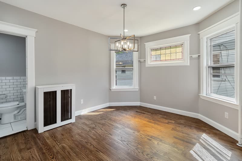 Montclair House: 99 Lincoln Street