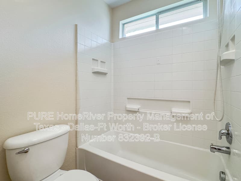 Forney House: 128 Redbud Dr