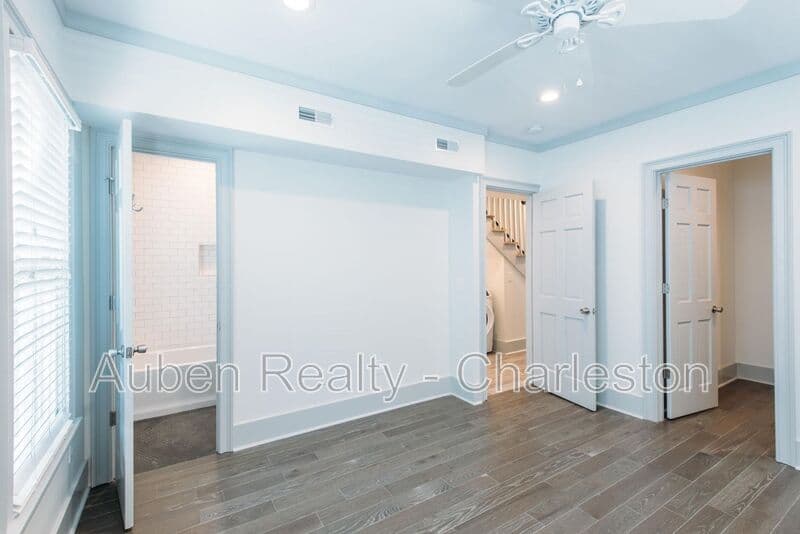 Charleston Condo: 10 Orrs Ct