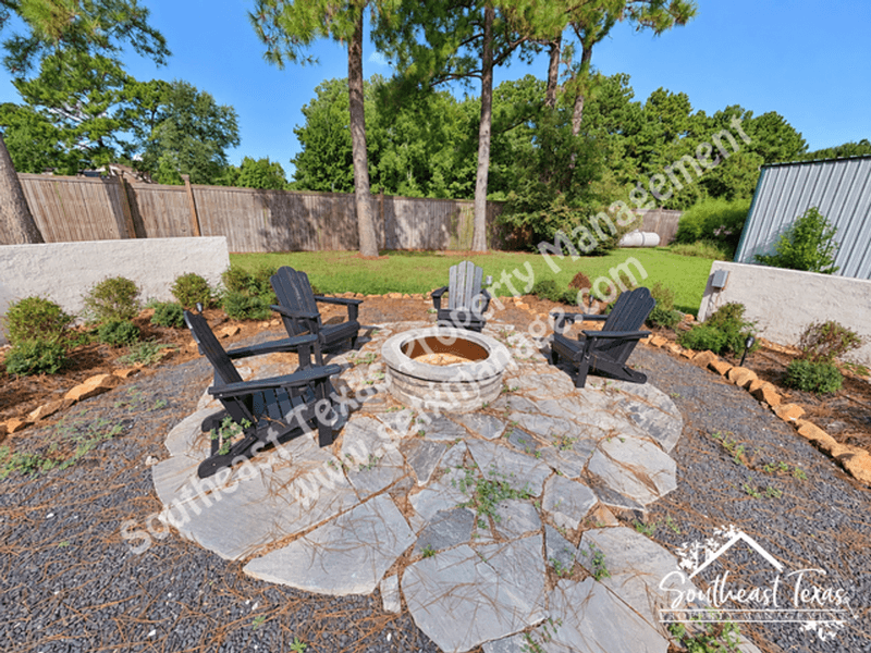 Beaumont House: 11320 Cathryn Lane