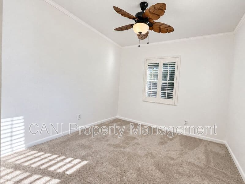 Altamonte Springs House: 450 Forest Lake Drive