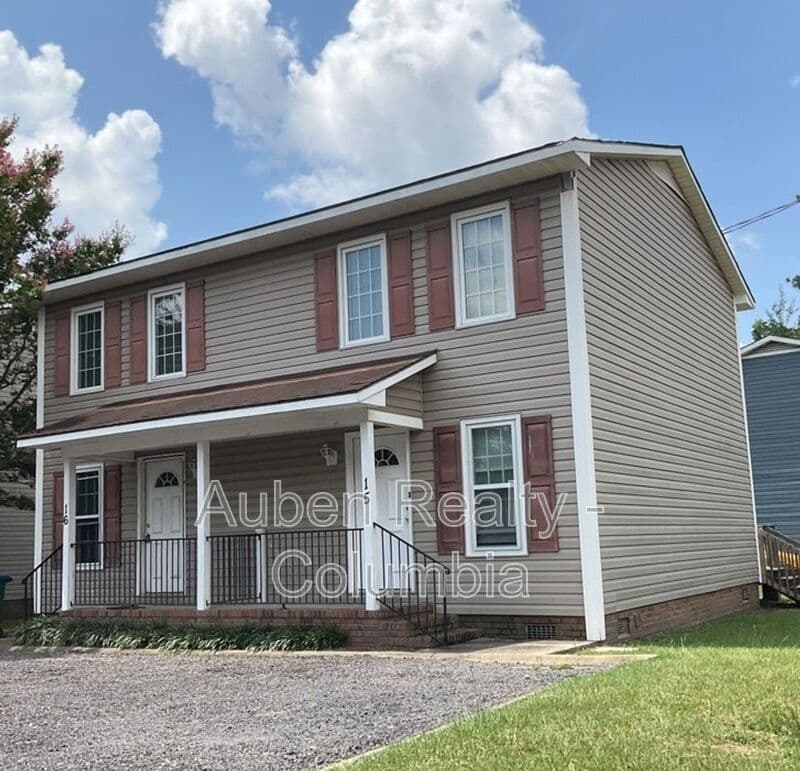 Cayce House: 16 Londonderry Sq