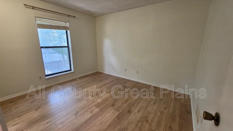 Kansas City Townhome: 13330 Walnut Street
