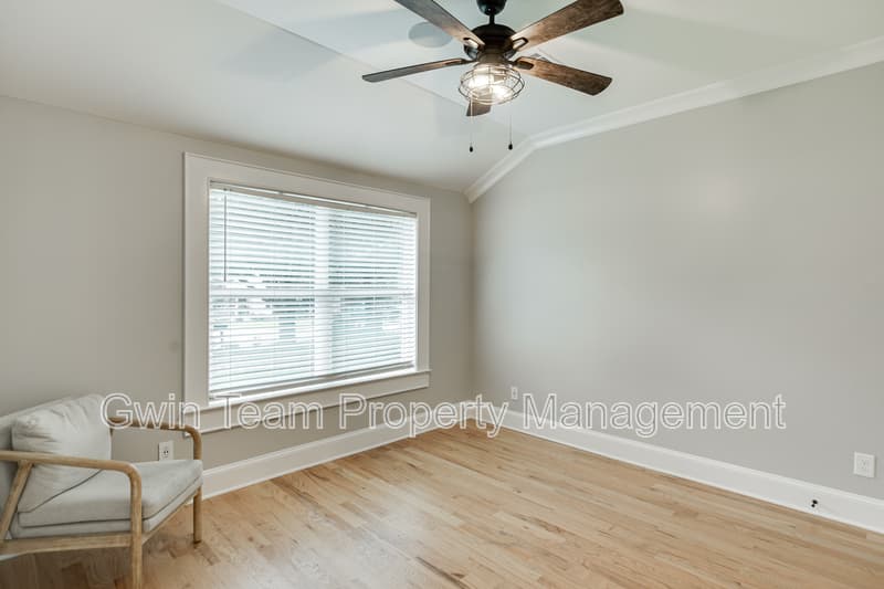 Lawrenceville House: 75 Cherry St