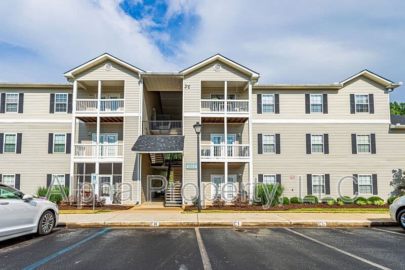 Greenville Condo: 531 McKenna Cir