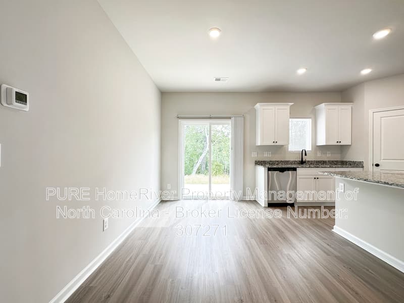 Angier House: 405 Chedworth Dr