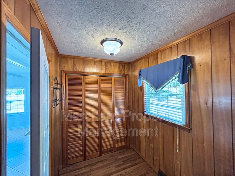 Travelers Rest House: 16 Farmington Trail