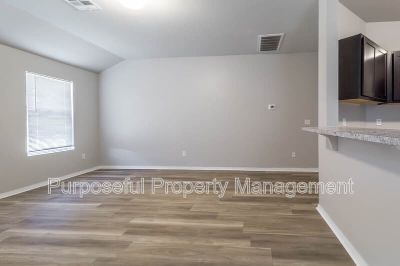 Noble House: 1301 Travertine Place