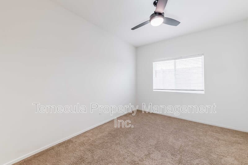 Fallbrook House: 35444 Asturian Way