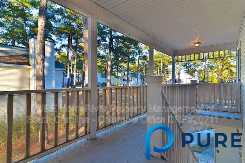 Columbia House: 17A Battery Walk Ct