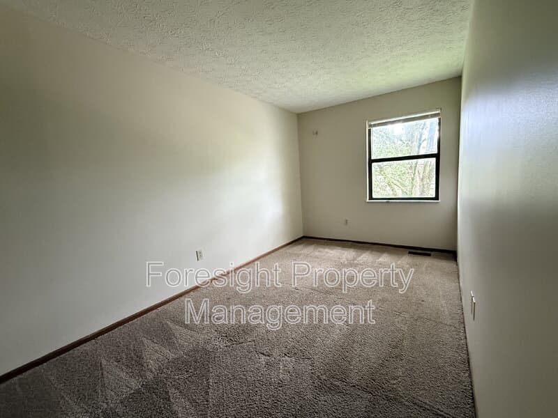 Columbus House: 3850 Heatherglen Drive